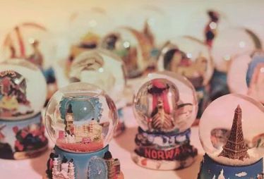 snow globes